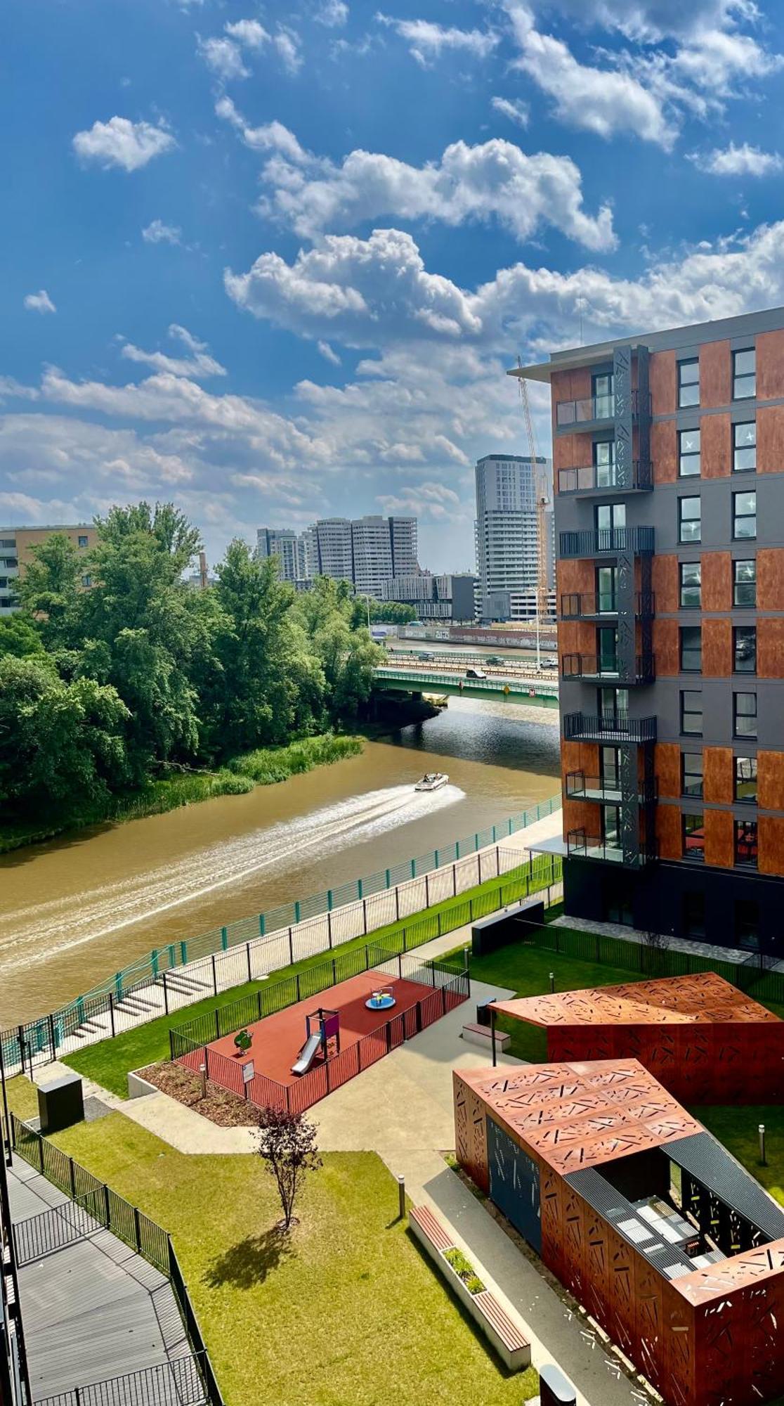 Jesionowe Apartamenty Nad Odra, Stare Miasto, Sauna W Jednym, Klimatyzacja , Garaz Podziemny 0 Zl, Odra River , Old Town, New Building, Air Conditioning, Sauna-One, Underground Garage Free Wrocław Exteriör bild